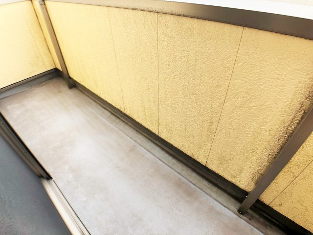 花井メゾネット借家のバルコニー