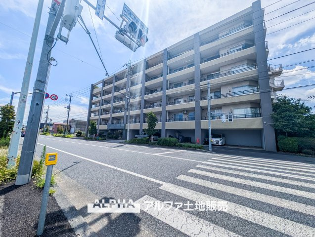 ワイズユウラク立川弐番館の外観
