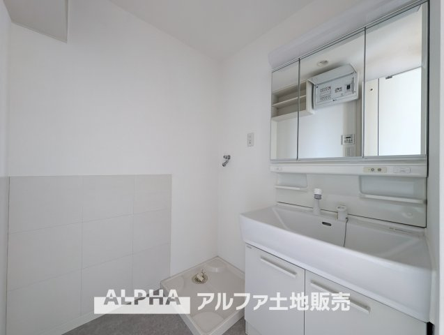 ワイズユウラク立川弐番館のランドリースペース