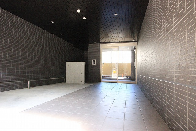 ソレアードⅥのエントランス