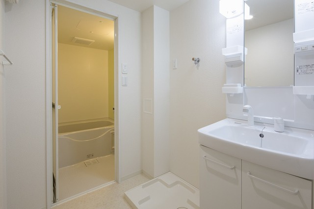 ソレアードⅥの洗面所|現状優先です。