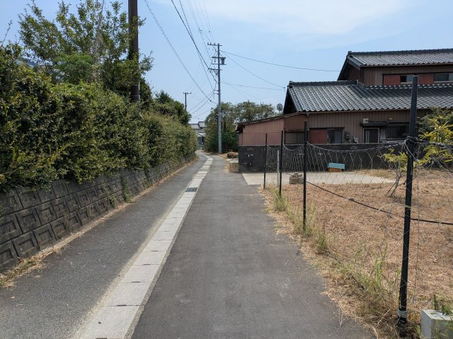 リーブルガーデン美浜町奥田儀路の平屋　1号棟の前面道路含む現地写真|●○前面道路○●