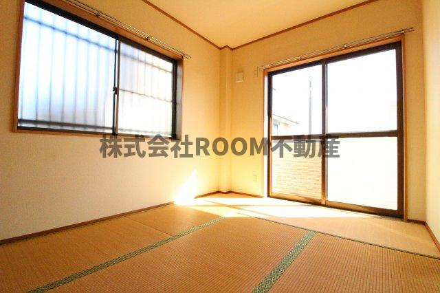 グリーンコーポ植木１号館の和室|日本らしい落ち着いた雰囲気の和室です