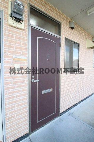 グリーンコーポ植木１号館の玄関|明るい玄関です