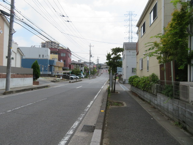 川口市大字新井宿のビル