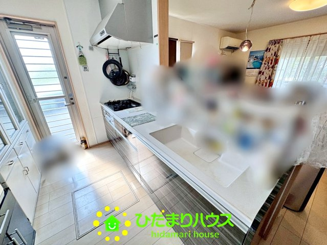 加須市北小浜　中古一戸建てのキッチン