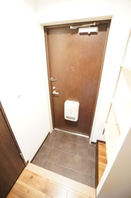 【玄関】 | 第6センチュリーハイム | ※同物件・反転タイプの写真です。