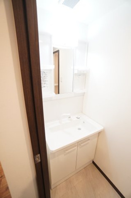 【独立洗面台】 | 第6センチュリーハイム | ※同物件・反転タイプの写真です。