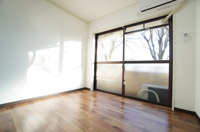 【洋室】 | 第6センチュリーハイム | ※同物件・反転タイプの写真です。