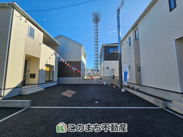 CRADLEGARDEN宇都宮市川田町第6　3号棟の駐車場|お車並列２台分ご用意しております♪
