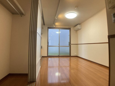 【居間・リビング】 | ヴィラ タンネ ＴＡＫＡＯＫＡ