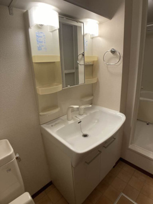 【洗面所】 | ヴィラ タンネ ＴＡＫＡＯＫＡ