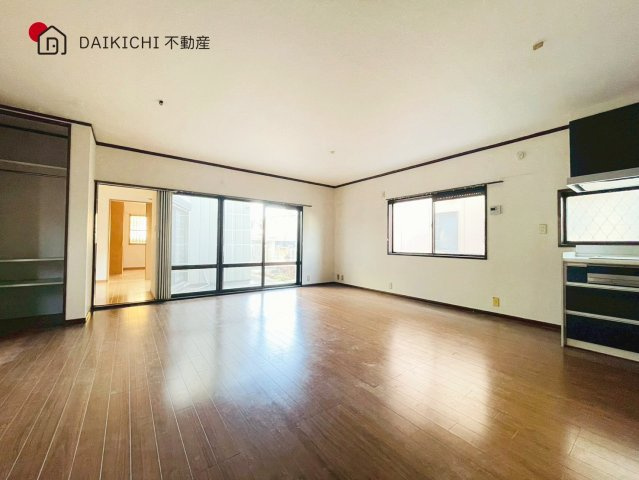 【居間・リビング】 | 加須市旗井1丁目　中古戸建