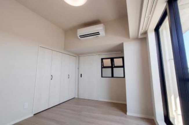 【洋室】 | ソリッドタワー