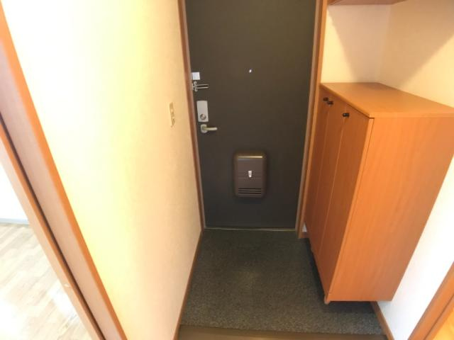 クローバービルの玄関|玄関