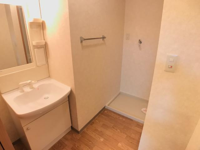 クローバービルの洗面所|洗髪洗面化粧台