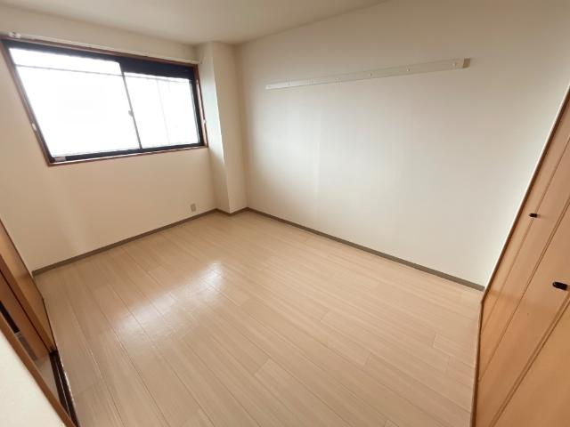 クローバービルの内装|洋室