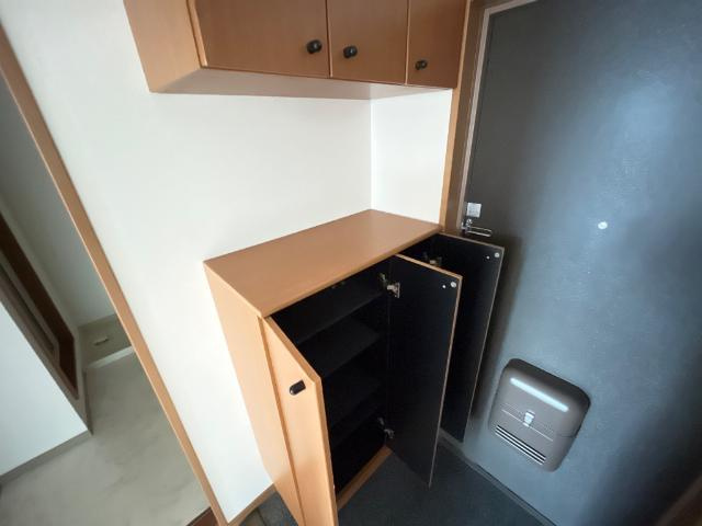 クローバービルの収納|下駄箱