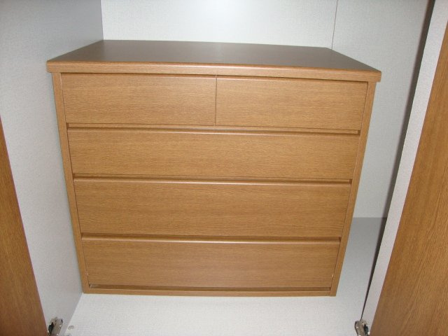 モデルナ江木のその他|チェスト