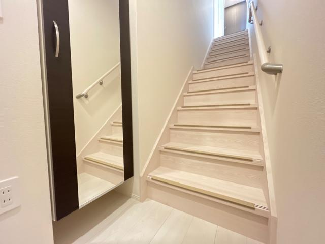 サウスグレイスの内装|階段