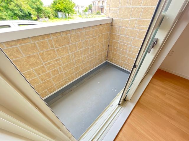 エターナルのその他|ベランダ