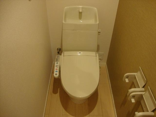 アプリーレ　Ｂのトイレ|シャワー付トイレ