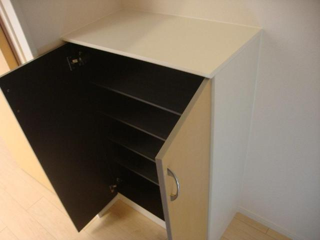 アプリーレ　Ｂの収納|下駄箱