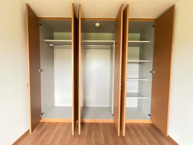 アプリコットの収納|クローゼット