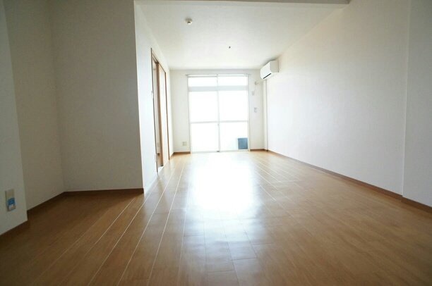 ヒロパレスⅡの居間・リビング