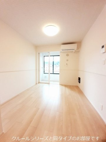 エタニティ・Ｅの居間・リビング