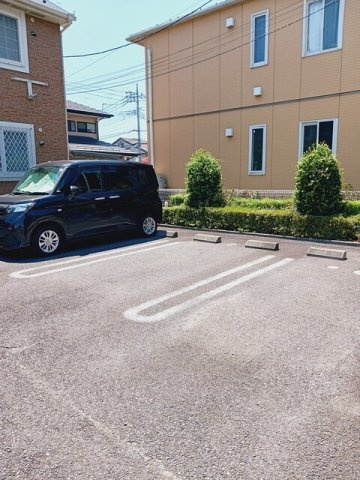 オークハウスの駐車場