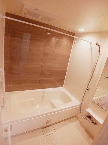 エタニティ・Ｃの浴室