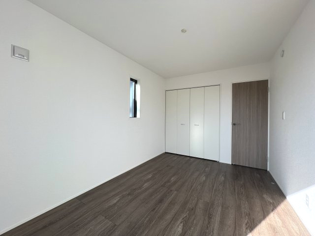 昭島市宮沢町3丁目　新築戸建全3棟の洋室|【洋室3】6.75帖