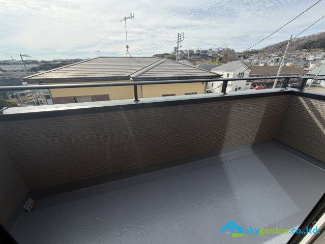秦野市第1北矢名　新築戸建　全5棟4号棟のバルコニー