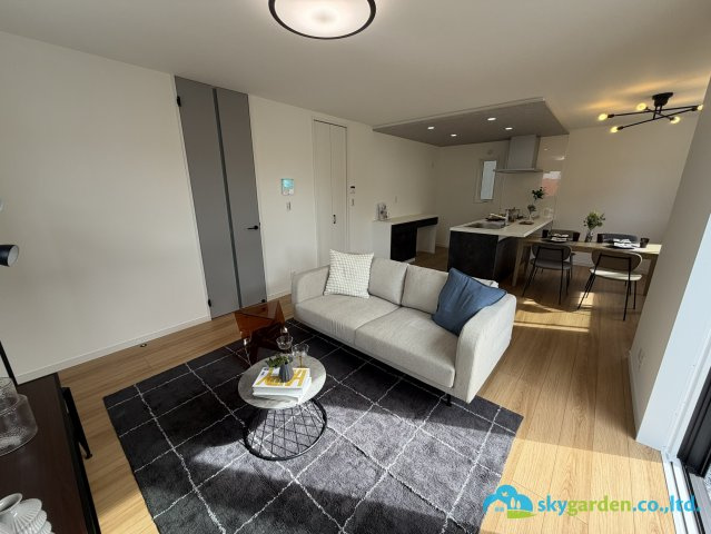 秦野市第1北矢名　新築戸建　全5棟4号棟の居間・リビング