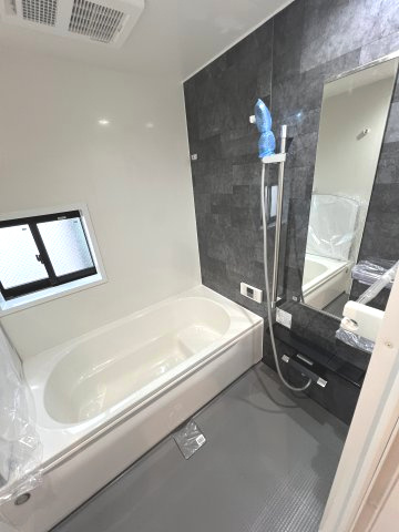 昭島市宮沢町3丁目　新築戸建全3棟の浴室|ゆったりサイズの浴槽で日々の疲れを癒やされます。。♪