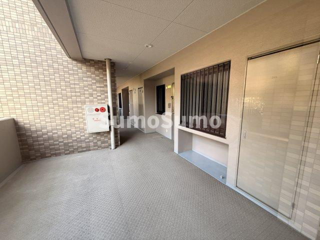 アーバネックス芦屋業平のロビー|ゆとりのあるロビーです