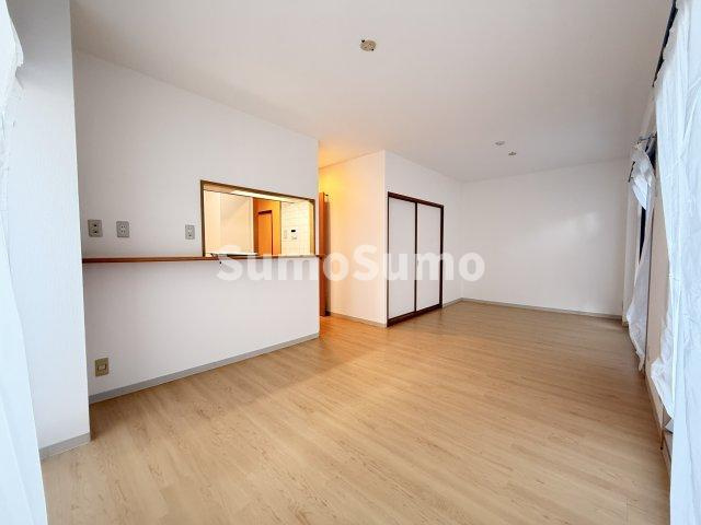 アーバネックス芦屋業平の居間・リビング|使いやすい居間です