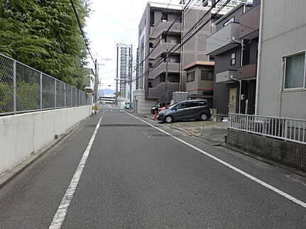 南区宇品神田4丁目の前面道路含む現地写真
