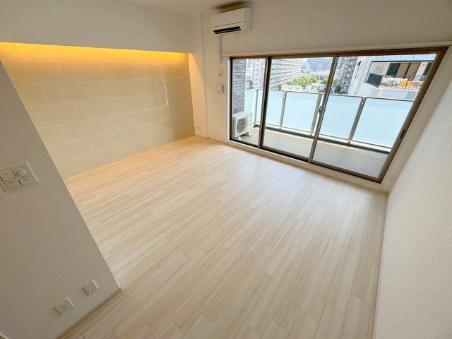 プレジオ三国EUROの居間・リビング