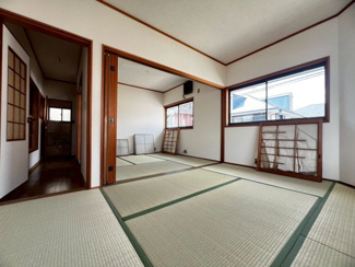 【和室】 | 池尻自由丘３丁目　中古一戸建 | 南海高野線「狭山」駅まで徒歩９分！毎日の通勤や通学に便利です！忙しい朝や遅い帰宅時にも安心ですね！