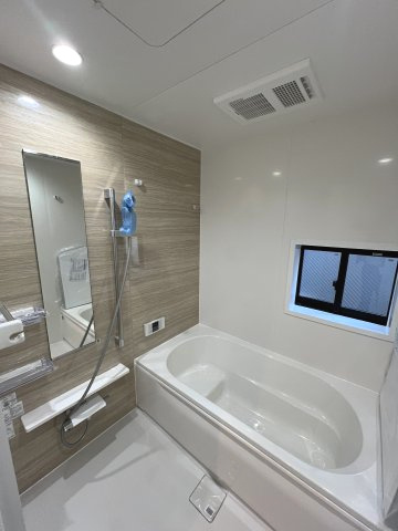 昭島市宮沢町3丁目　新築戸建全3棟の浴室|のびのび１坪タイプバスルーム。お子様と一緒に入っても足を伸ばしてゆっくり入れますよ。