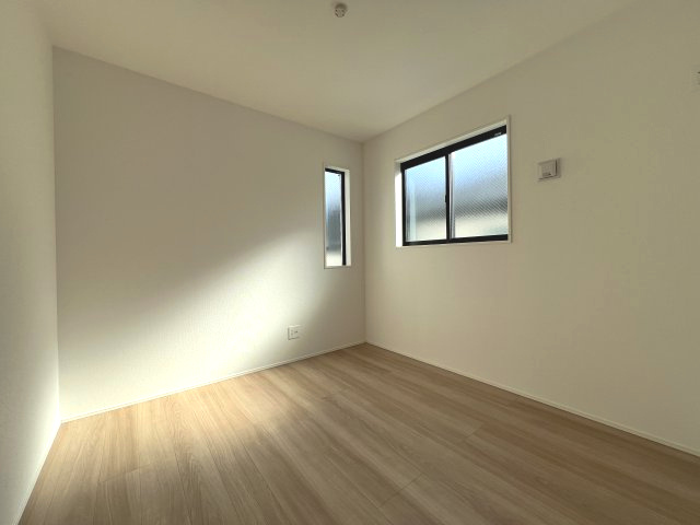 昭島市宮沢町3丁目　新築戸建全3棟の洋室|【洋室2】5帖
