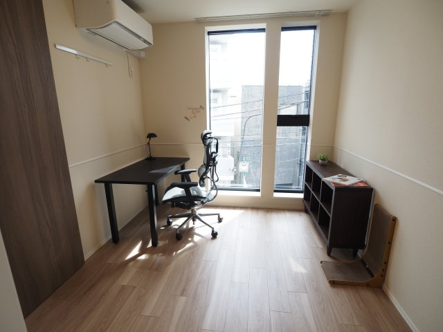 【洋室】 | オカバ世田谷深沢ヘーベルメゾン | どの部屋も採光がたっぷりで好きな場所で日向ぼっこできます♪