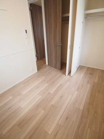 【洋室】 | オカバ世田谷深沢ヘーベルメゾン | 明るいお部屋でゆったり過ごせそう♪