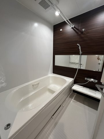 【浴室】 | オカバ世田谷深沢ヘーベルメゾン | ゆったりと脚を伸ばしてくつろげる超広々バスルーム！