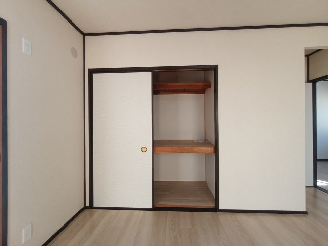 北葛飾郡松伏町　ゆめみ野6丁目　中古戸建の収納|収納があります