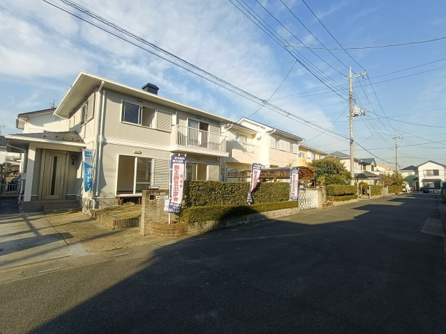 北葛飾郡松伏町　ゆめみ野6丁目　中古戸建の前面道路含む現地写真|前面道路含む現地写真です