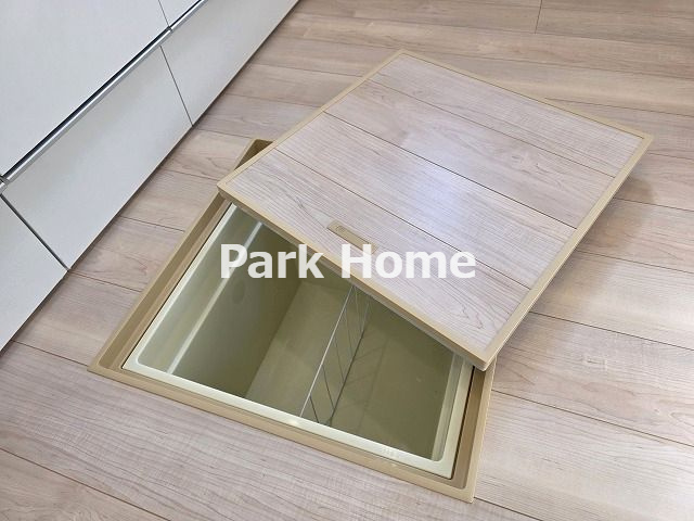 高知市中須賀町 第2 新築戸建ての収納|床下収納