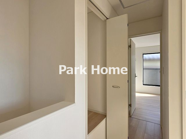 高知市中須賀町 第2 新築戸建ての収納|２F:ホール内収納